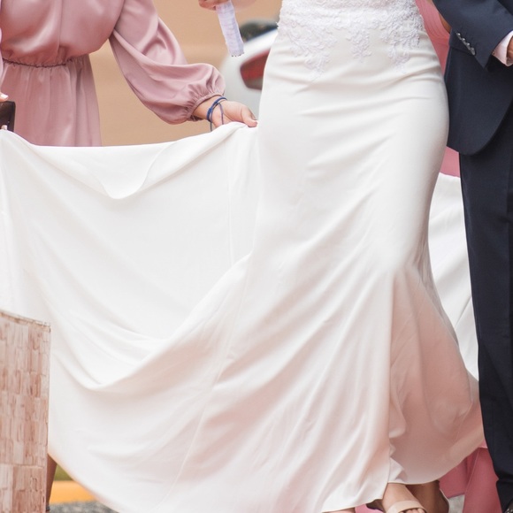 Wedding Dress - Picture 10 of 14